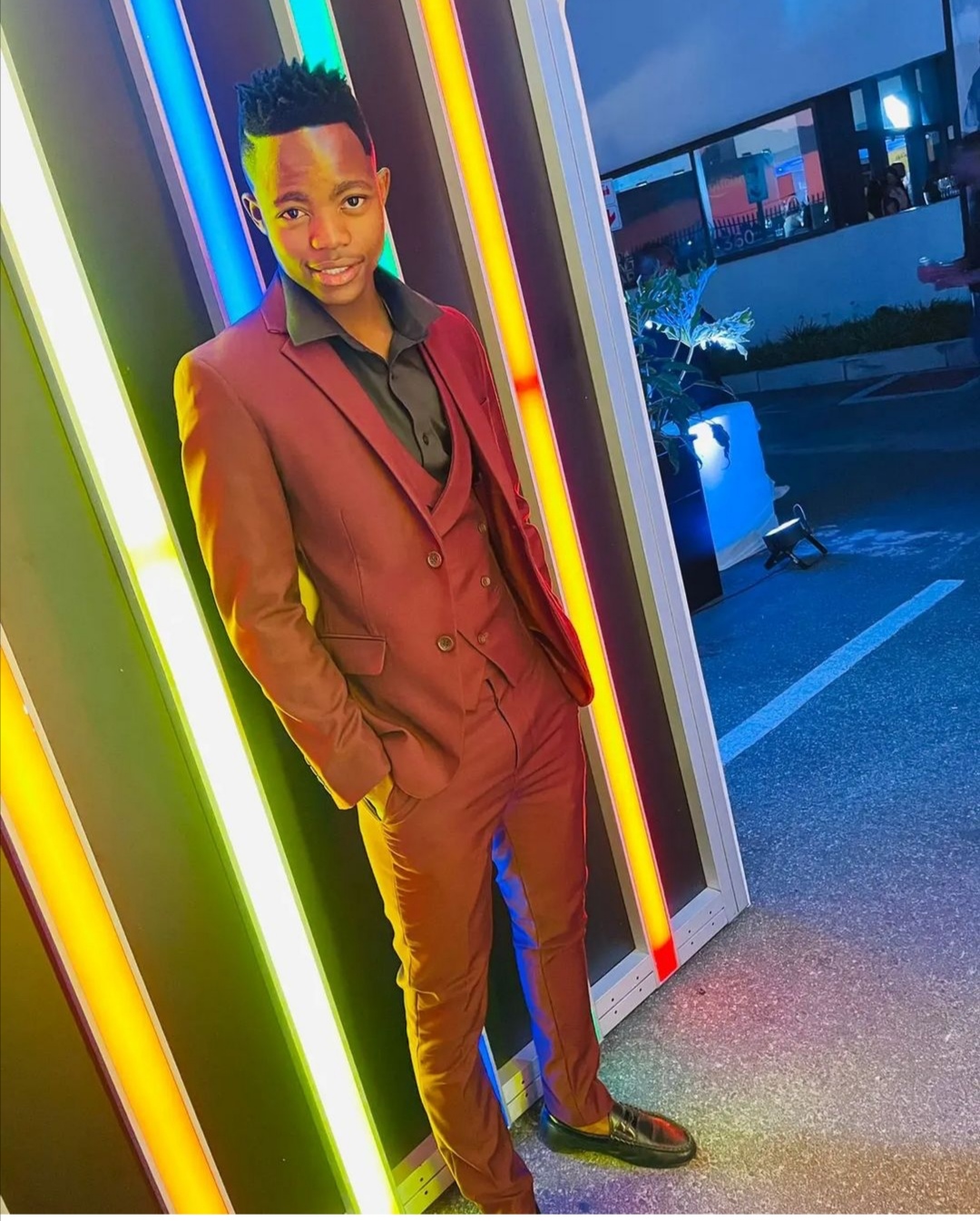 Kwanda Manyathi, a young and talented artist from Umlazi, has been making waves in the South African performing arts scene.