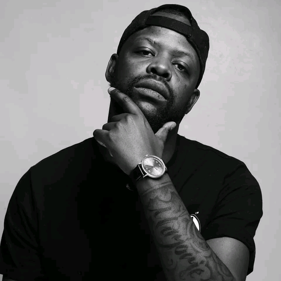 Despite the evolving culture, N’veigh remains committed to artistic integrity.