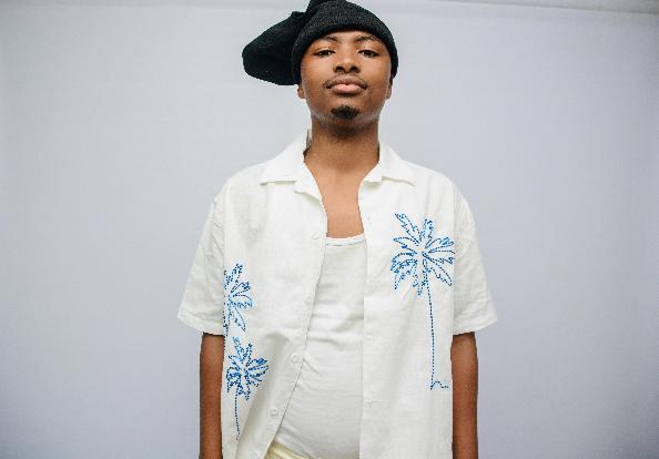 SuperStar from Khayelitsha: Shella Weh Mngani Electrifies the South African Music Scene.
